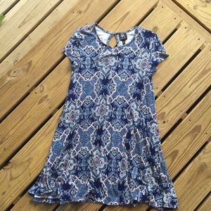 Blue shirt sleeved paisley shift dress